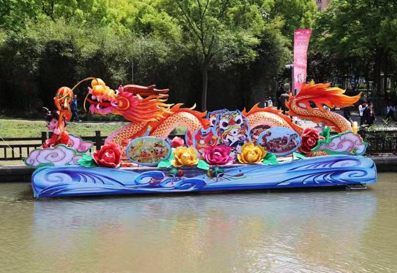 彩车彩船